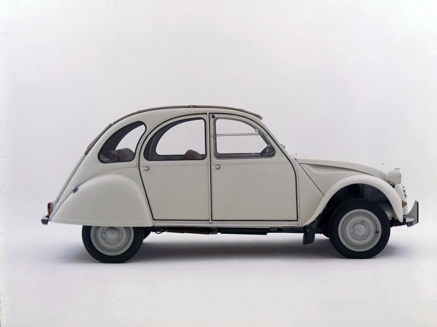  Citroen 2CV 1966 года  (фото 2 из 12)